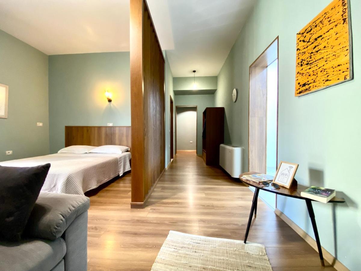Tirana Experience, Authentic Stays In The Heart Of Old ティラナ エクステリア 写真