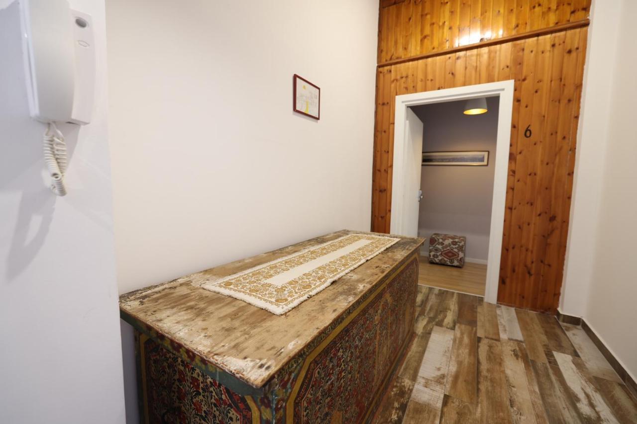 Tirana Experience, Authentic Stays In The Heart Of Old ティラナ エクステリア 写真